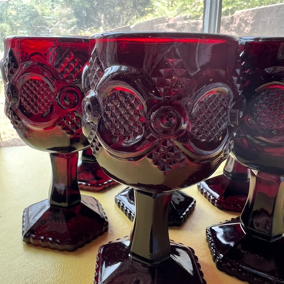 Vintage set of 7 Avon ruby red Cape Cod goblets - Picture 3 of 7